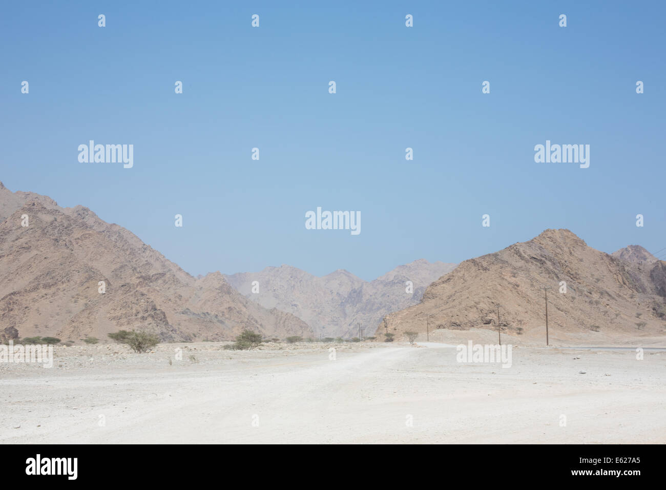 Bergige Landschaft der Halbinsel Musandam, Oman Stockfoto