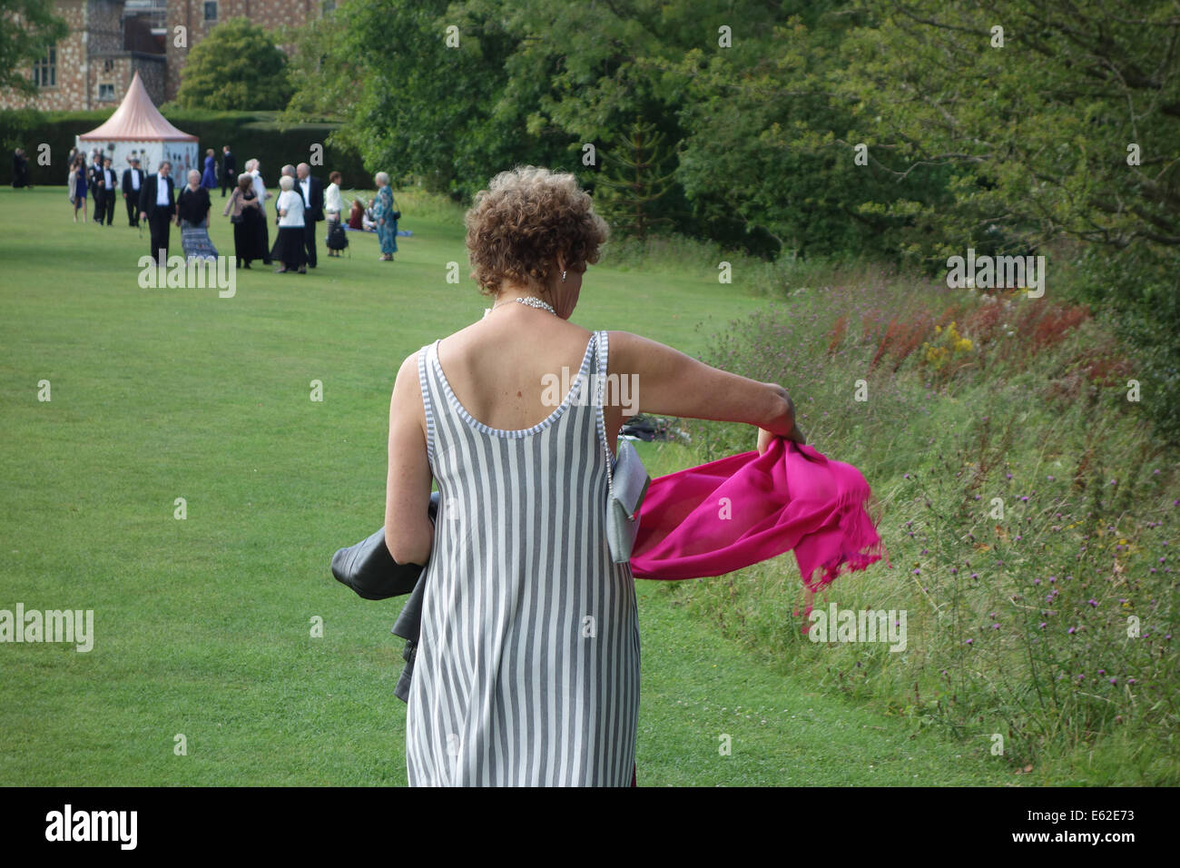 Oper-Buffs in Glyndebourne; das Mekka der britischer Oper kombiniert die besten Opern, tolles Essen, Wein und Musik Stockfoto