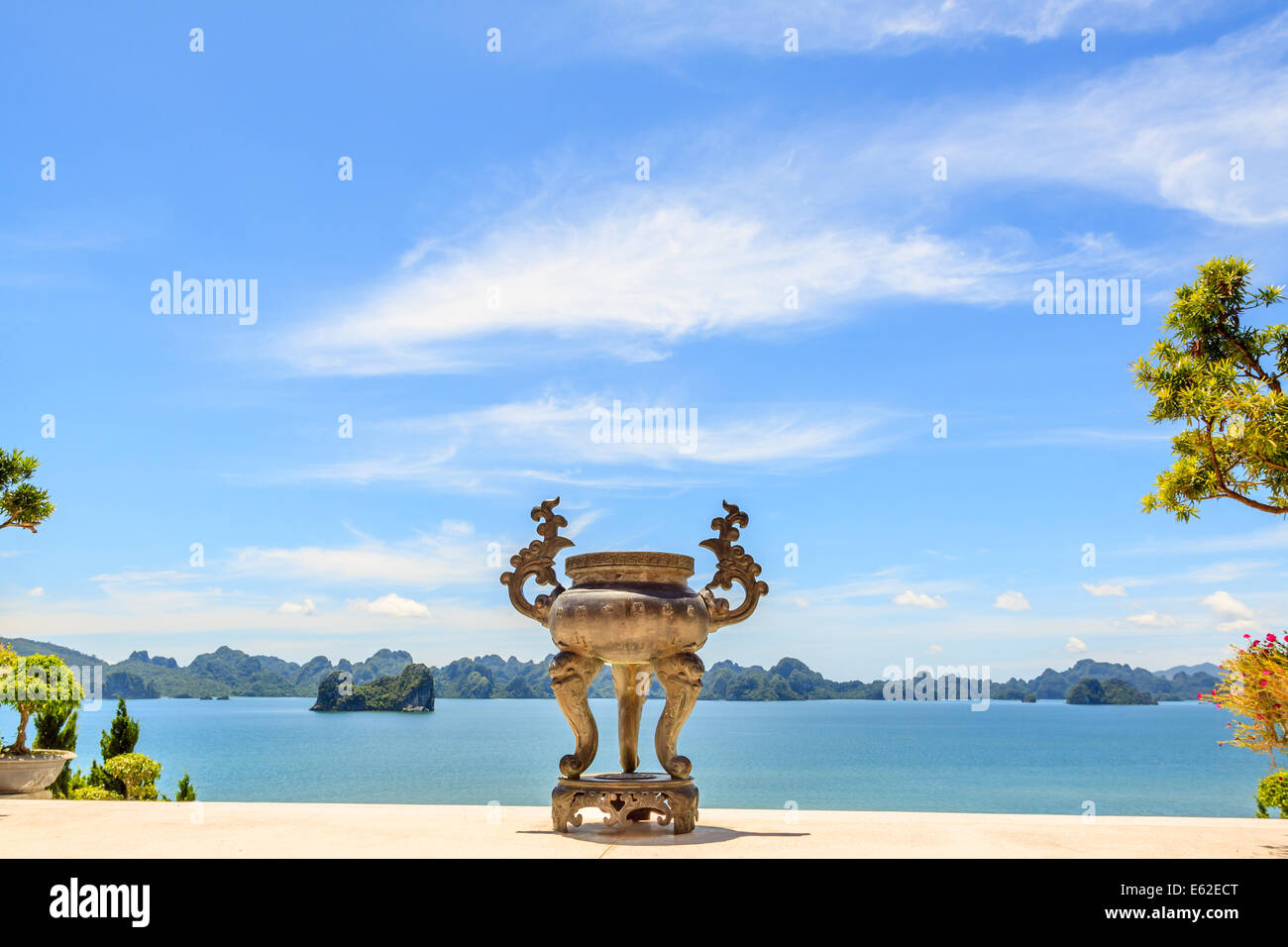 Hạ long Bay in der Provinz Quang Ninh, Vietnam Stockfoto