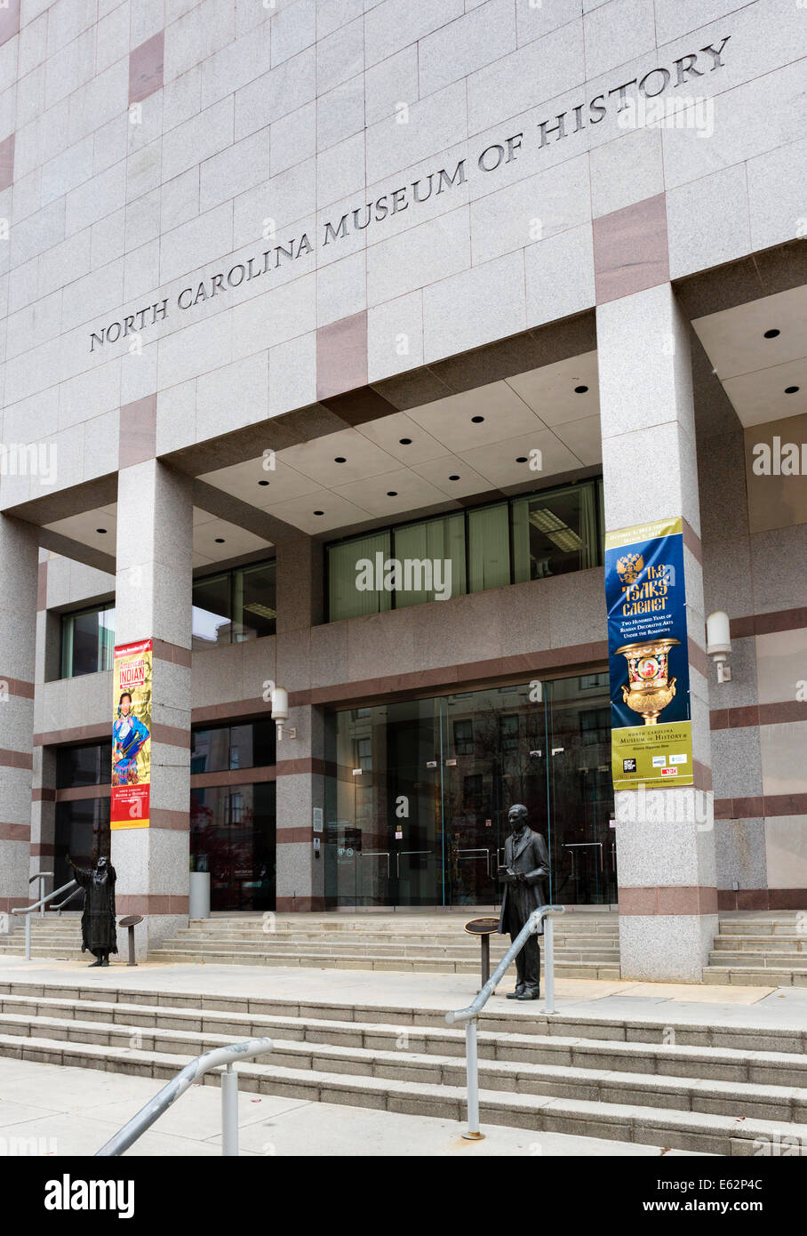 North Carolina Museum of History auf Bicentennial Mall in der Innenstadt von Raleigh, North Carolina, USA Stockfoto