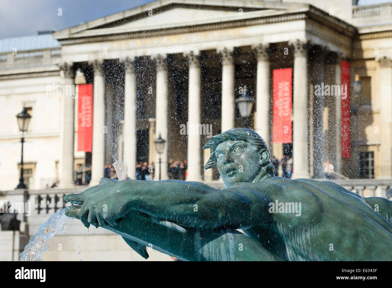 Trafalgar Square und National Gallery in London UK Stockfoto