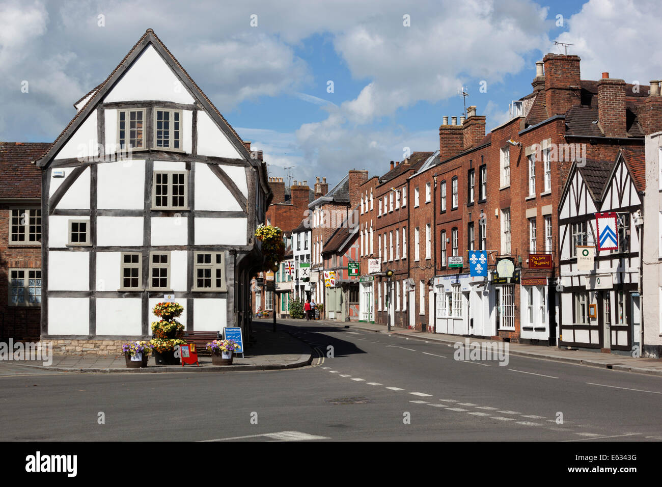 Altbauten entlang der Church Street, Tewkesbury, Gloucestershire, England, Vereinigtes Königreich, Europa Stockfoto