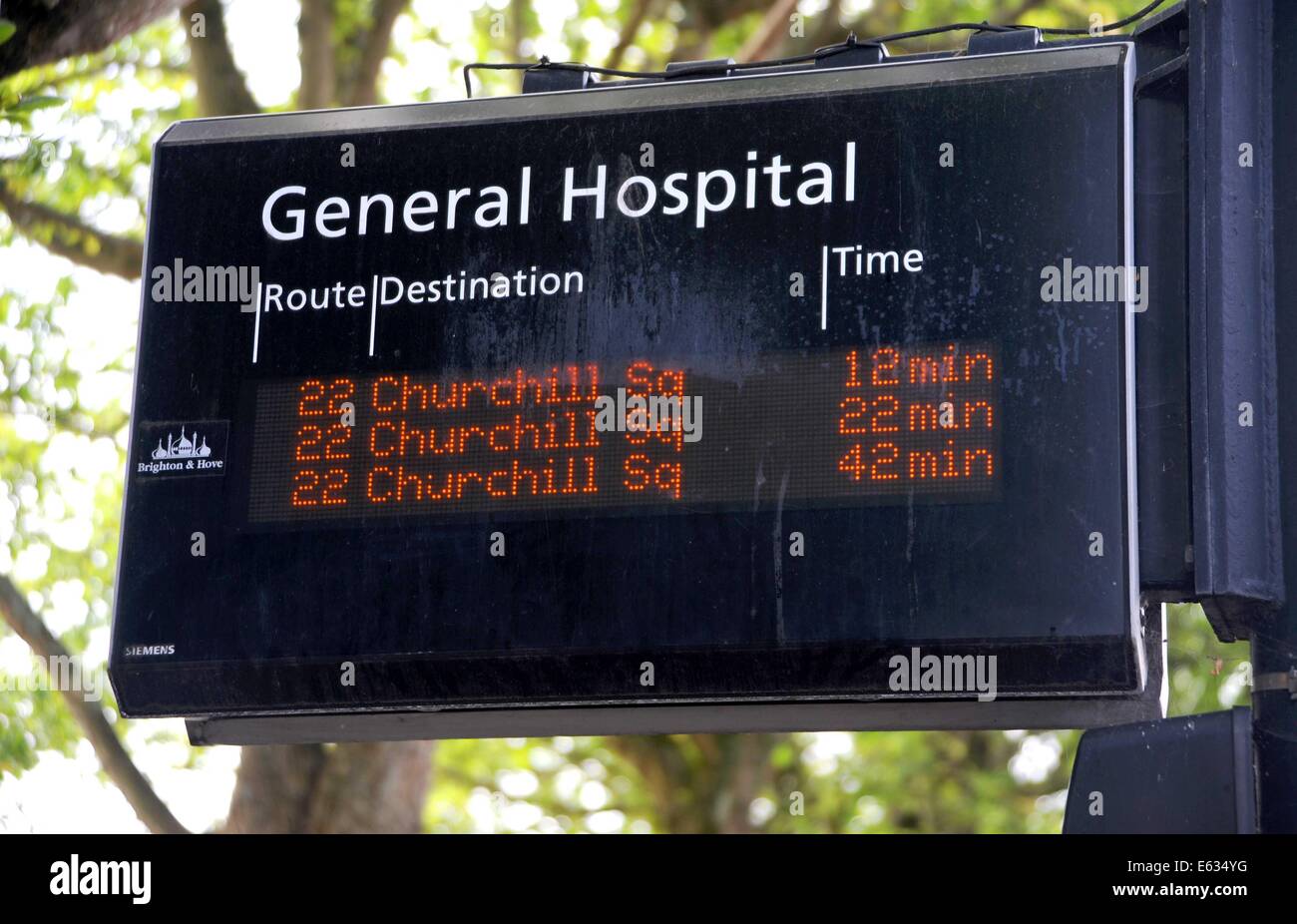 Öffentliche Verkehrsmittel-Bus stop in Elm Grove Brighton UK Stockfoto