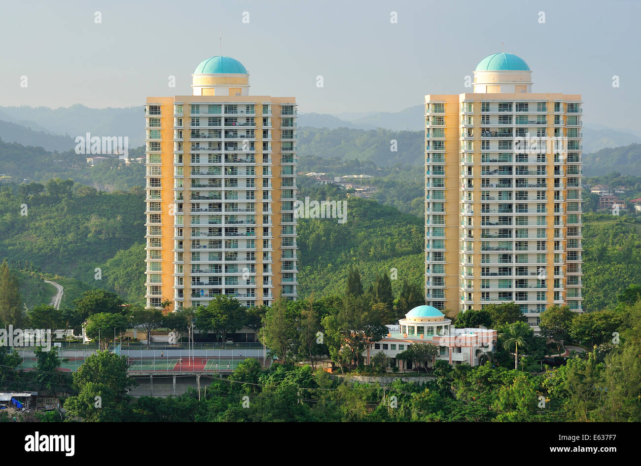 City Lights Eigentumswohnungen Nivel Hills Cebu City Philippinen Stockfoto