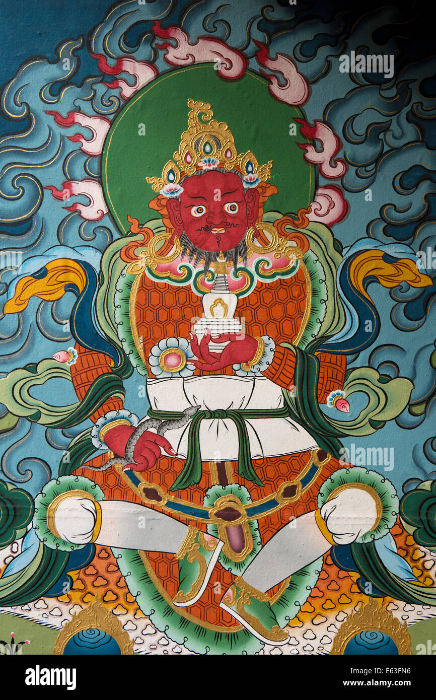 Ost Bhutan, Lhuentse, Rinchentse Phodrang Dzong, Wandmalerei rot konfrontiert buddhistische Figur Stockfoto