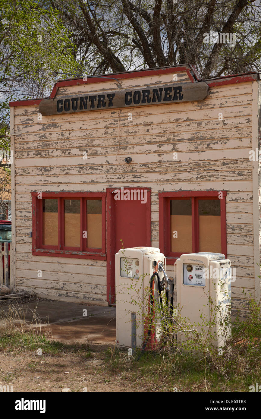 Old Country Corner Tankstelle, Boulder, Garfield County, Utah, USA Stockfoto