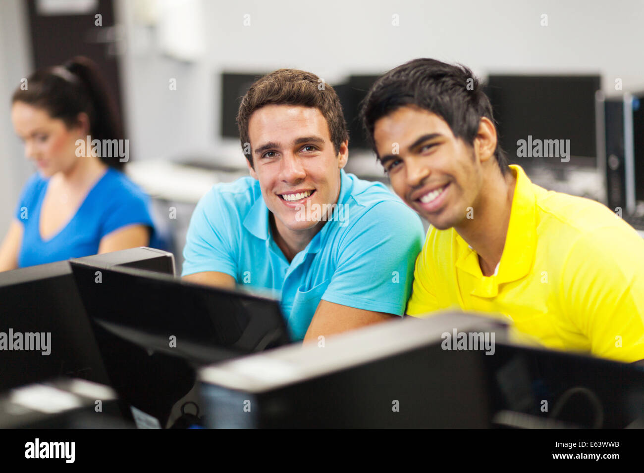 College-Studenten im Computerraum Stockfoto
