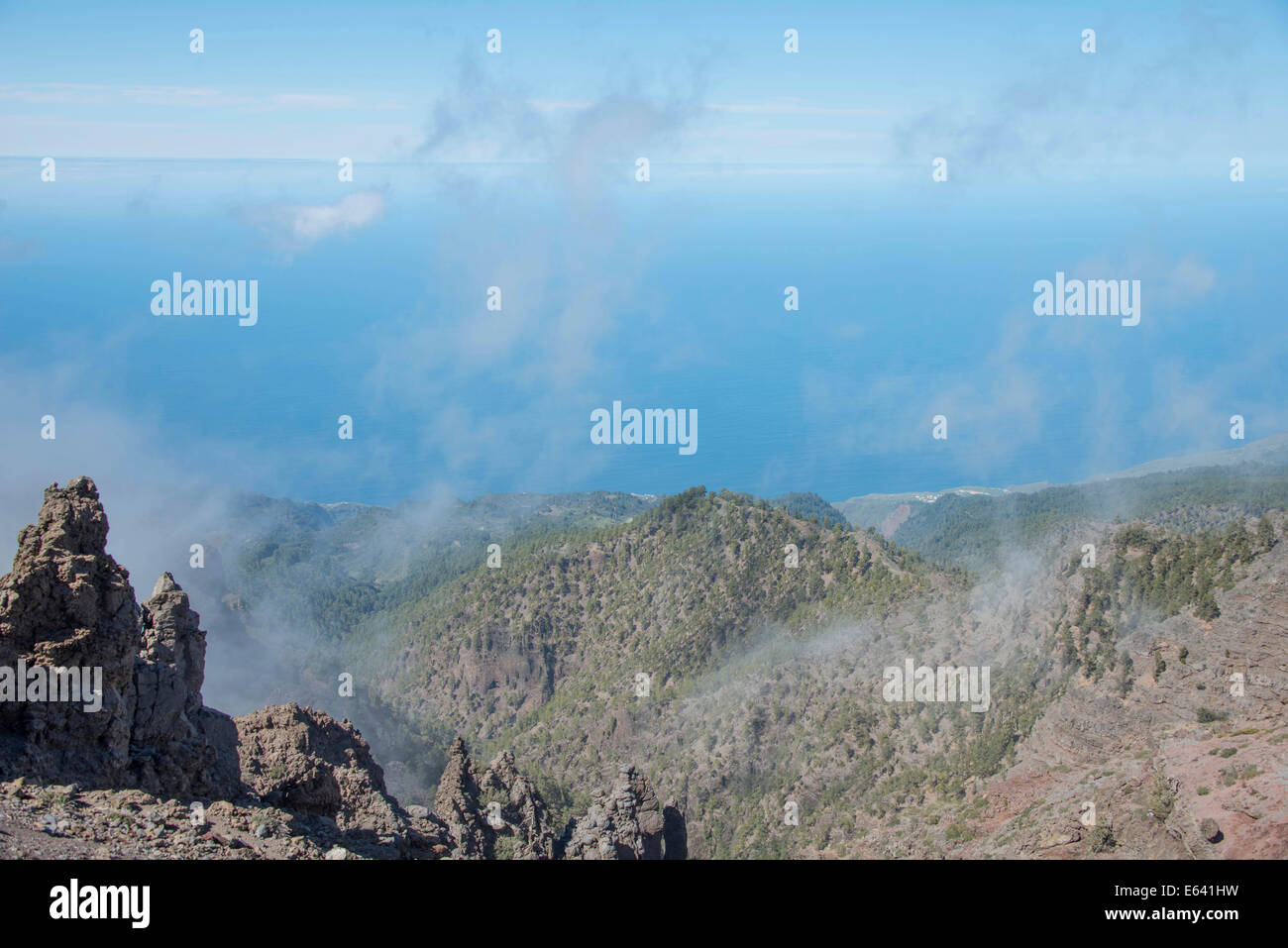 Blick vom Pico de Las Nieves, Lavalandschaft, Caldera de Taburiente Nationalpark, Degollada del Barranco De La Madera, La Palma Stockfoto