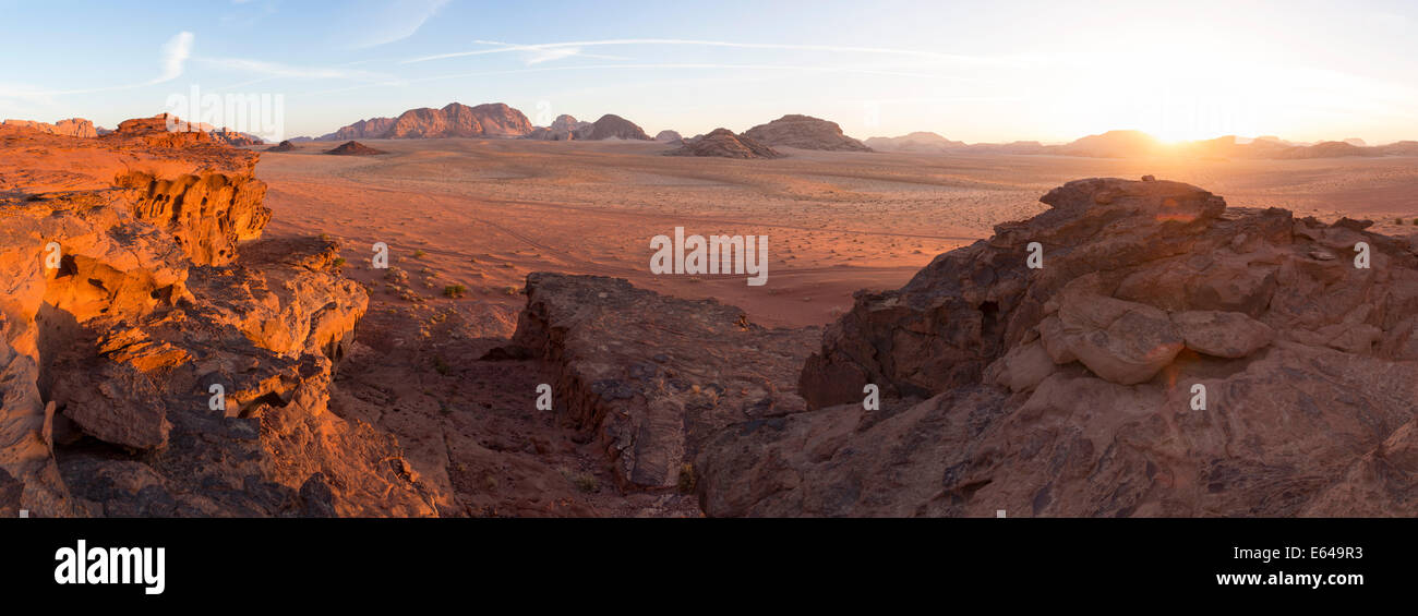 Sonnenuntergang, Wüste Wadi Rum, Jordanien Stockfoto