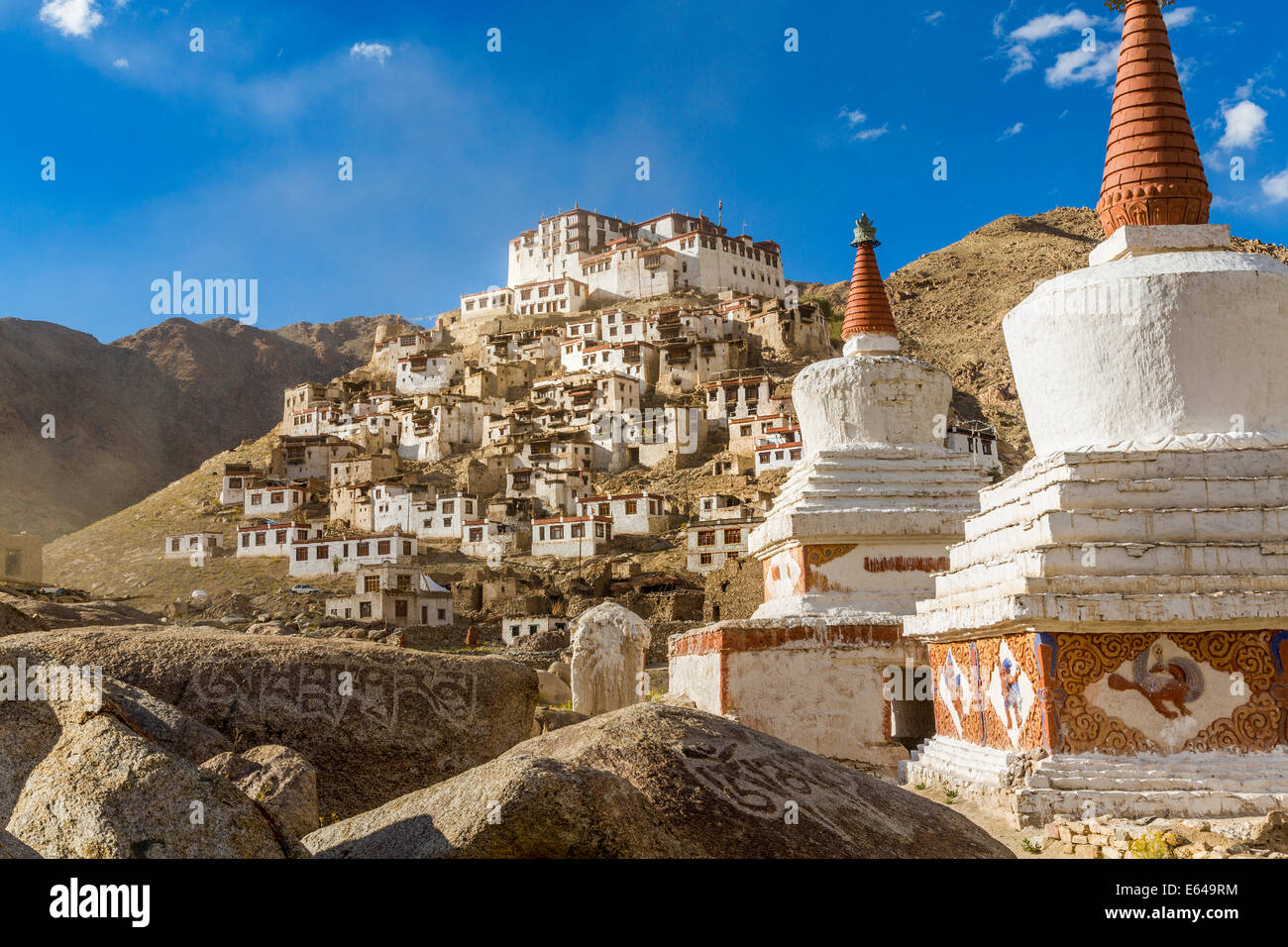 Chemre oder Chemrey Dorf & Kloster, nr Leh, Ladakh, Indien Stockfoto
