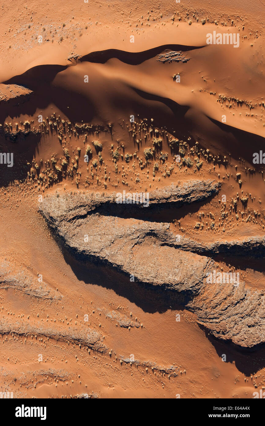 Luftaufnahme über Sanddünen, Namib-Wüste, Namibia Stockfoto