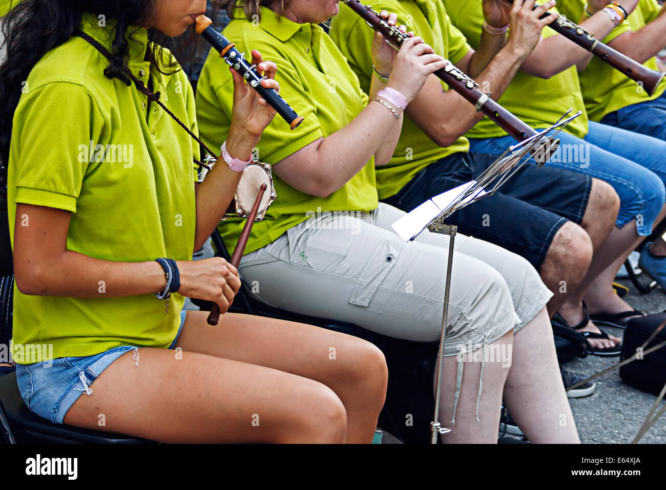 Straße Orchester die Spanisch-katalanische Musik singen. Stockfoto