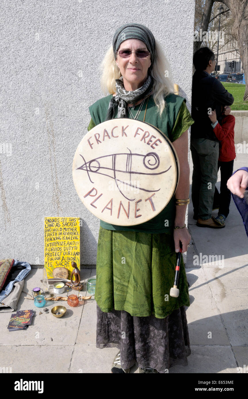 Anti-Fracking-Mahnwache in Parliament Square, London, 2014 Stockfoto