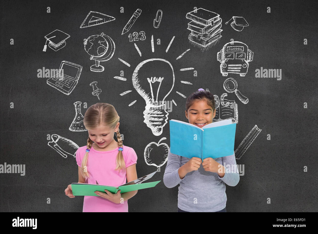 Zusammengesetztes Bild der Grundschule Schüler lesen Stockfoto