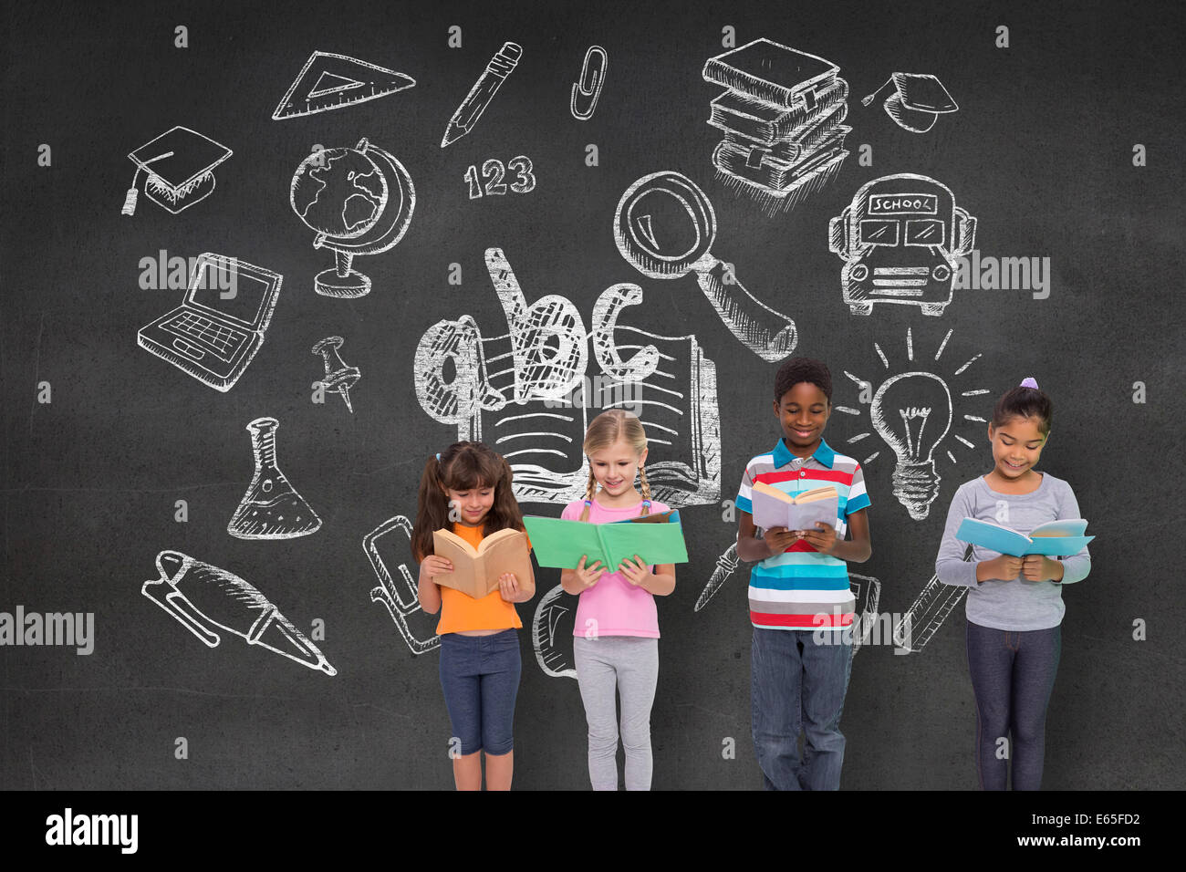 Zusammengesetztes Bild der Grundschule Schüler lesen Stockfoto