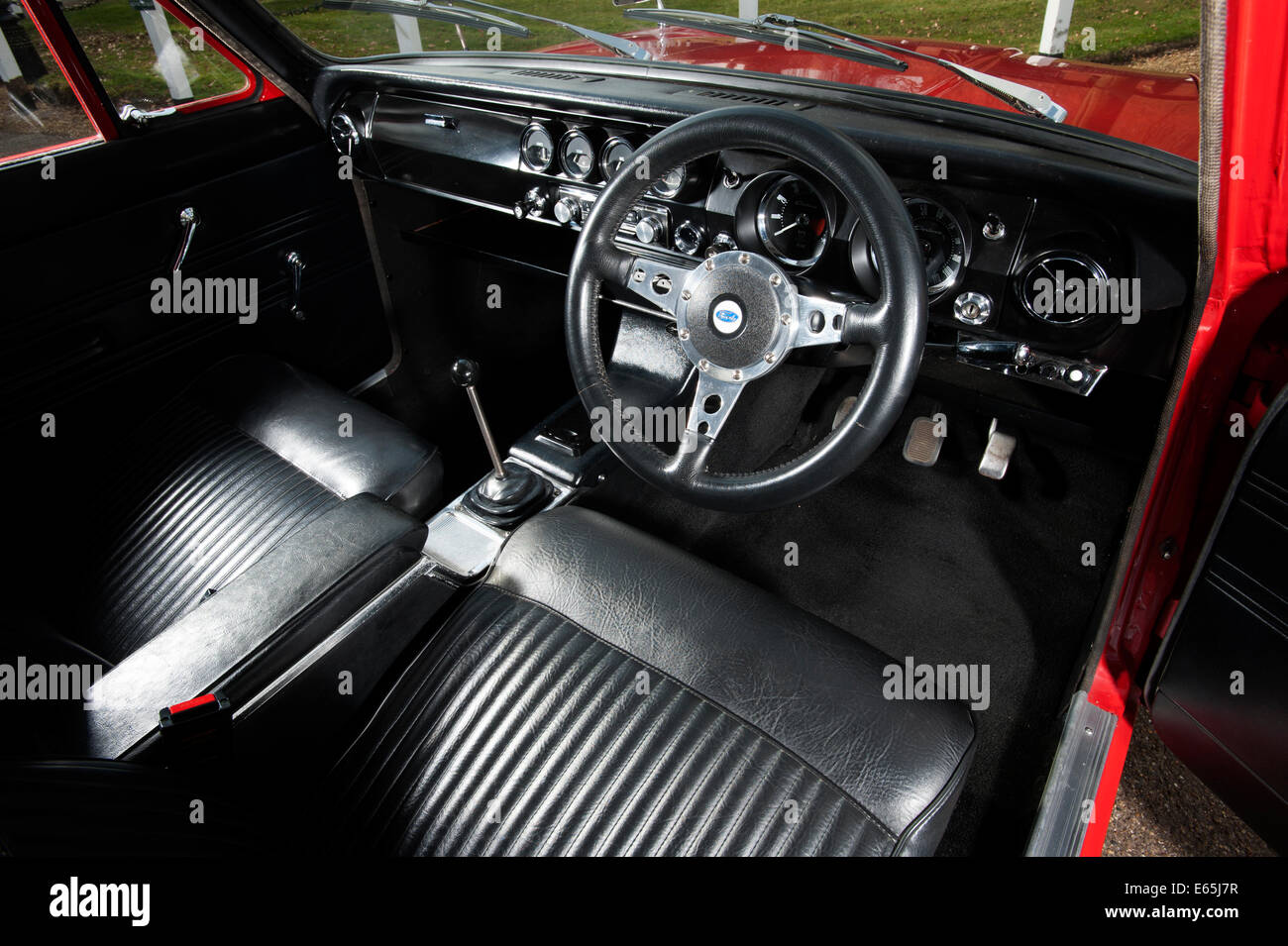 1965 Mk1 Ford Cortina Gt 4 Tur Saloon Innenraum Stockfoto