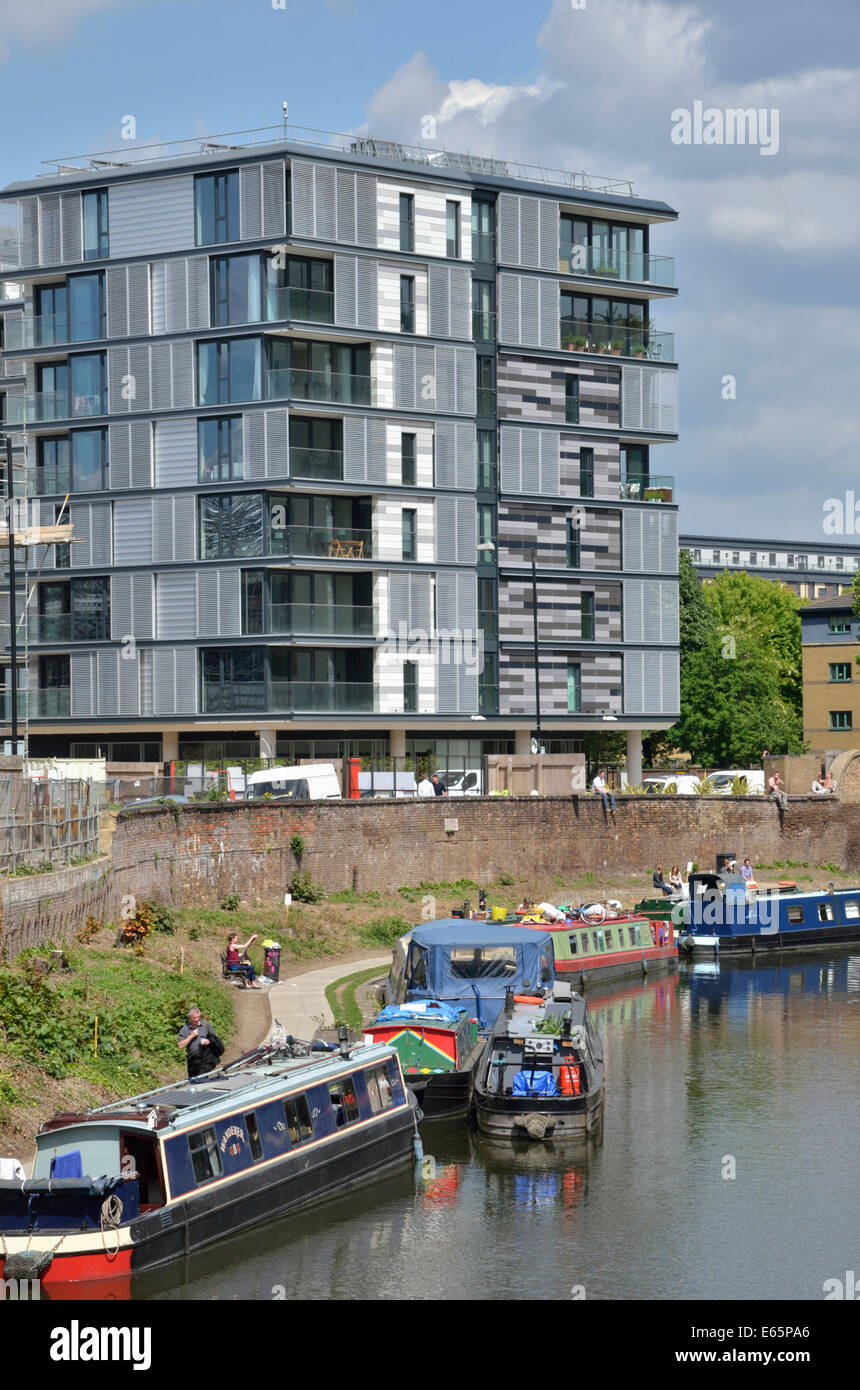 ArtHouse-Wohn-Entwicklung und Regent es Canal, King Cross, London, UK. Stockfoto