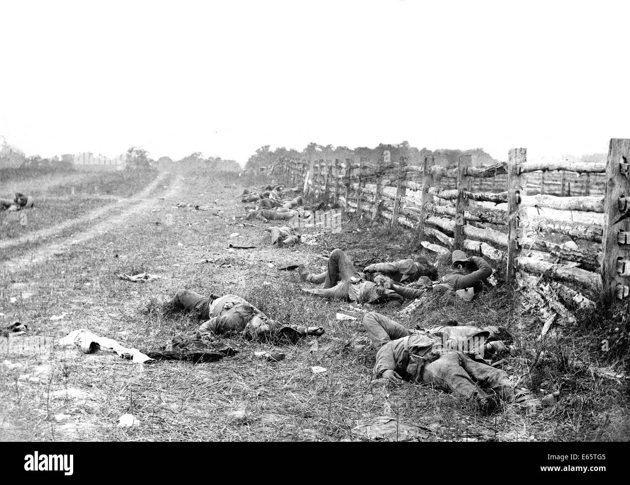 Schlacht von ANTIETAM (aka Sharpsburg) 17. September 1862. Konföderierte Toten fotografiert von Alexander Gardner-siehe Beschreibung unten Stockfoto