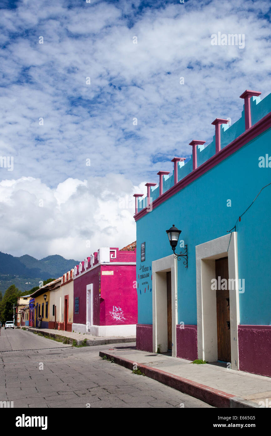 Calle 28 de Agosto in San Cristobal de Las Casas, Chiapas, Mexiko. Stockfoto
