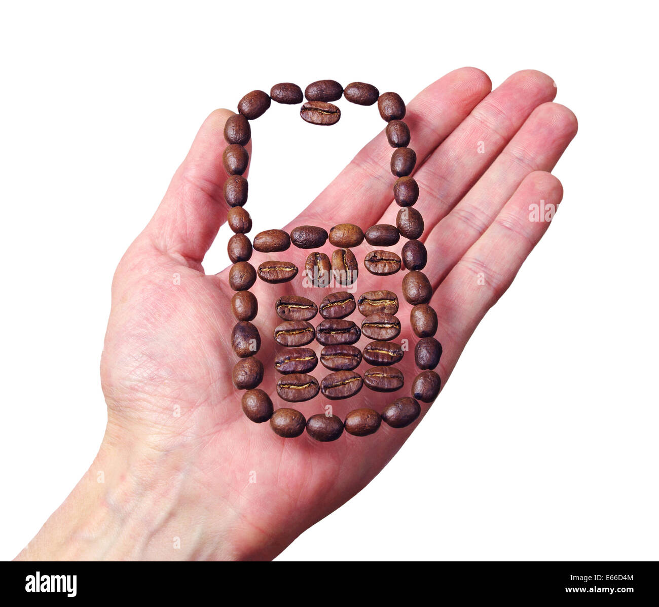 Hand mit den Kaffeebohnen in Form eines Mobiltelefons isoliert auf weiss Stockfoto
