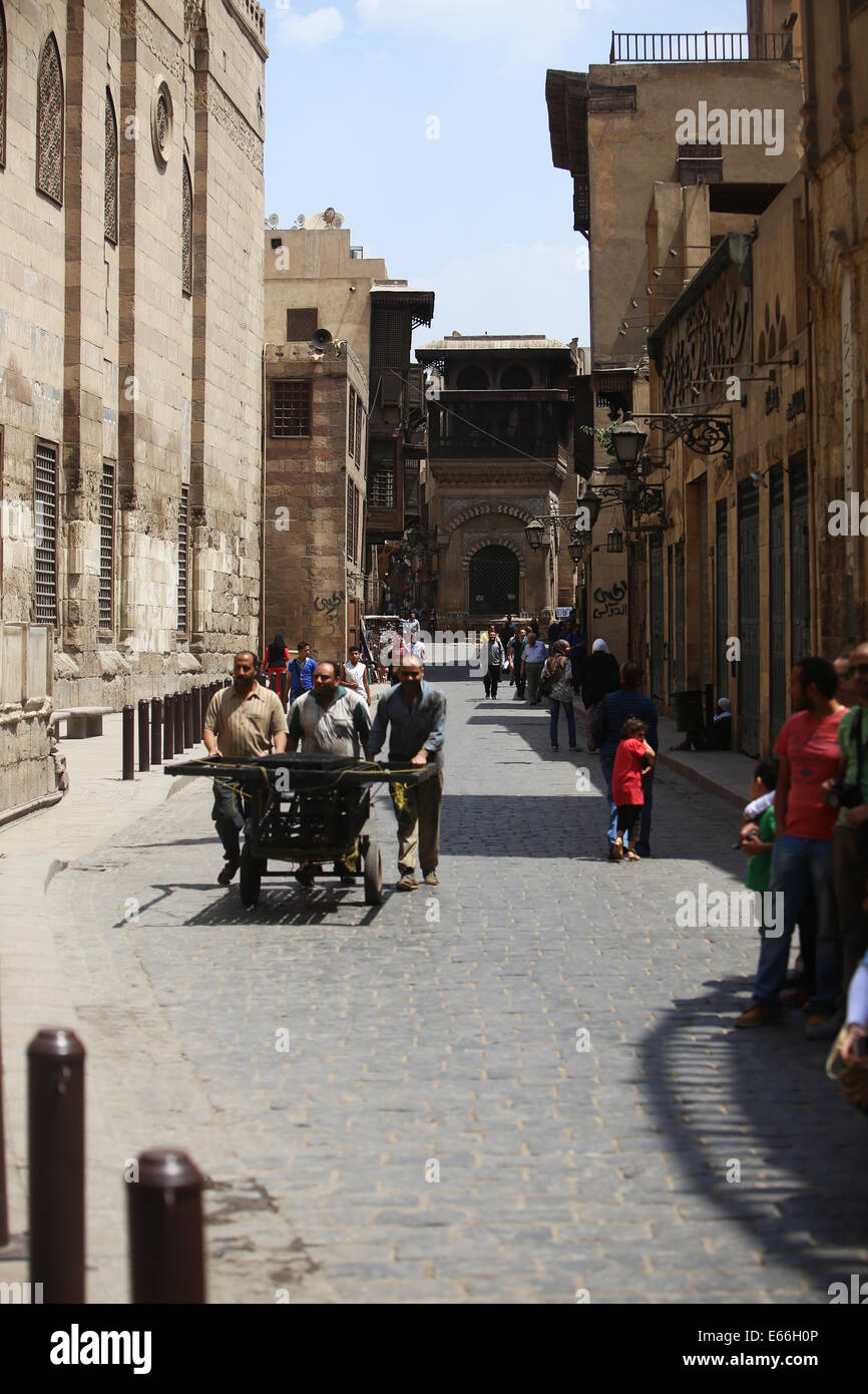 Arbeitnehmer bei der Altstadt von Kairo. Stockfoto