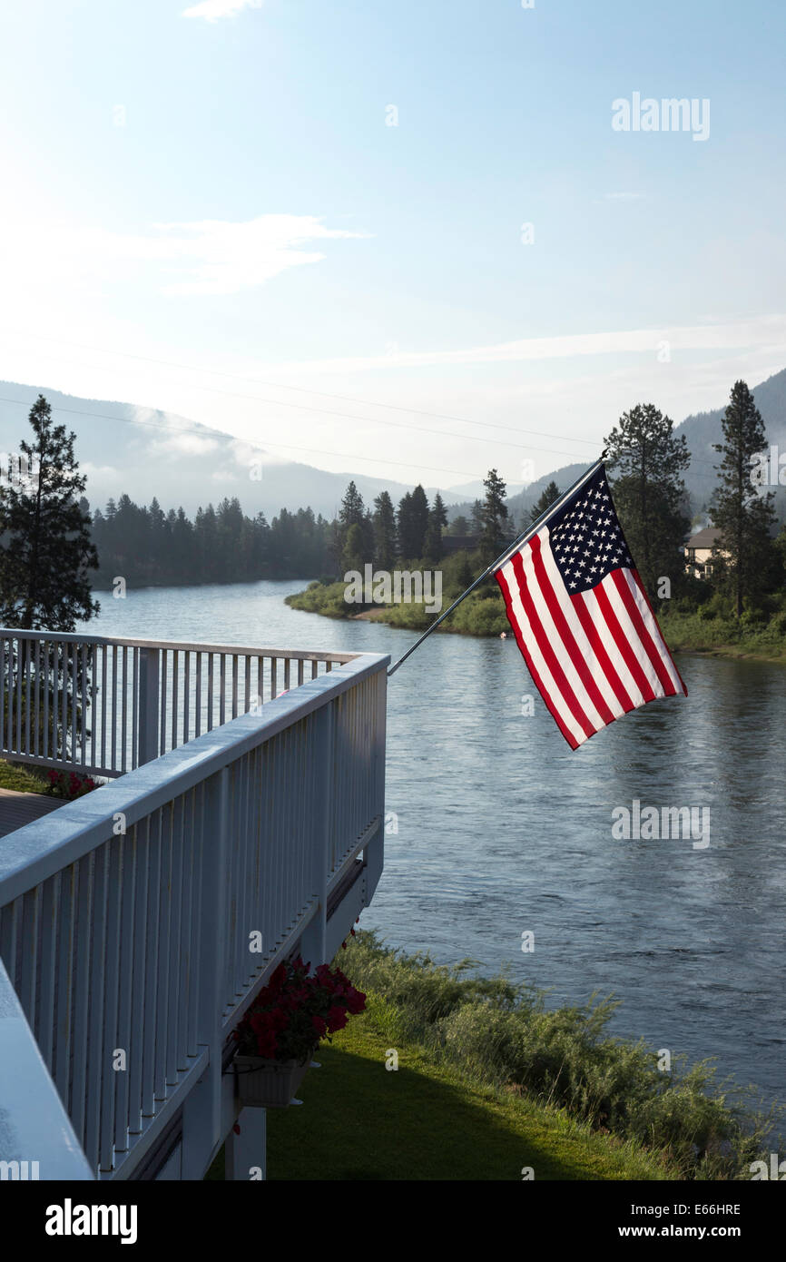 Wohnhaus außen in der mittleren Klasse Nachbarschaft, MT, USA Stockfoto