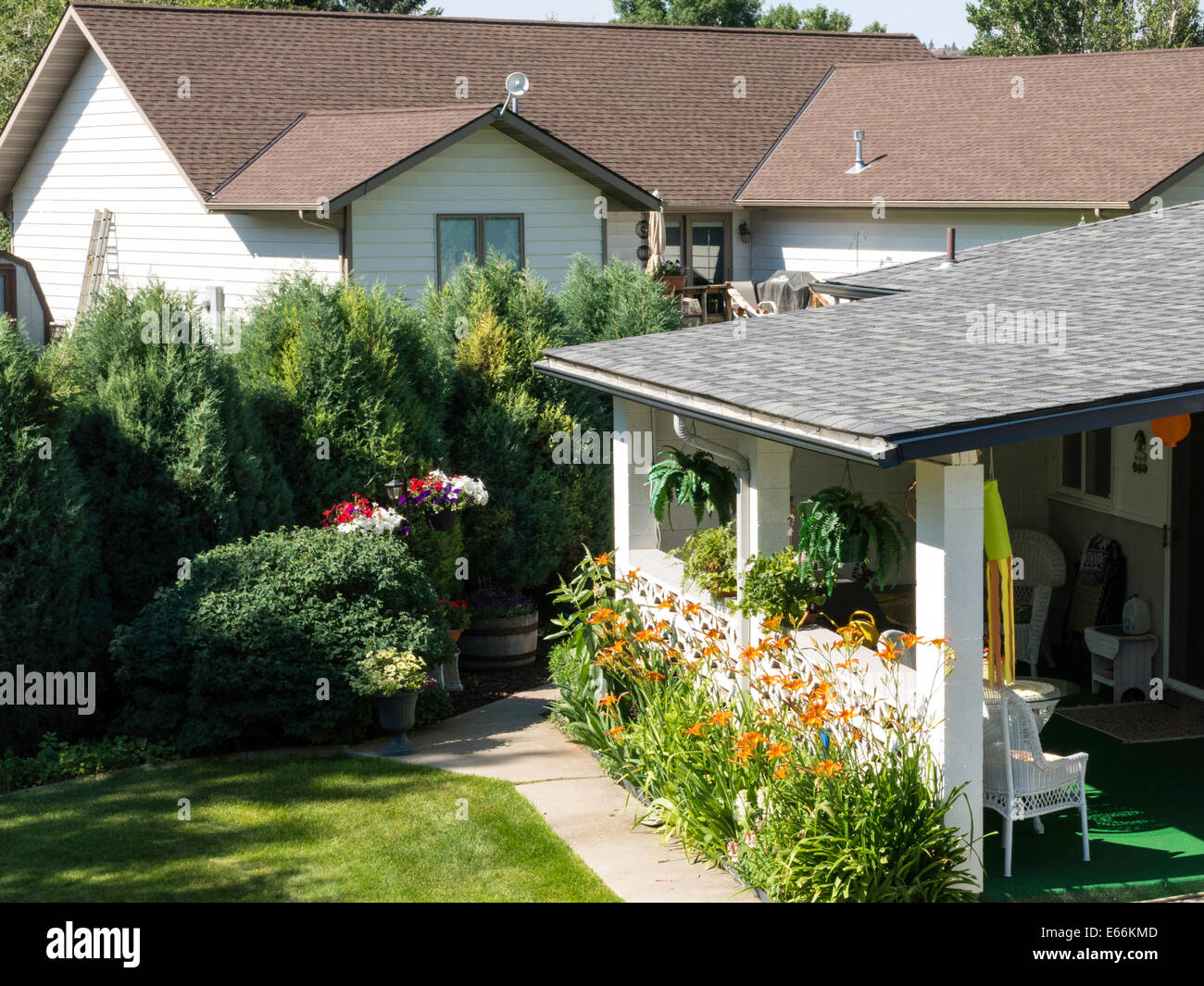 Hinterhöfe in Wohngebieten Mittelklasse Nachbarschaft, USA Stockfoto