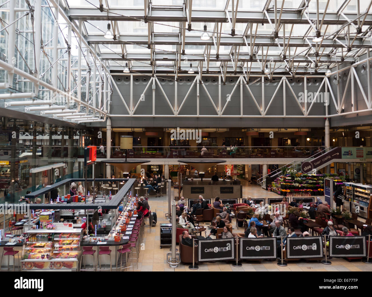 Innenraum der Paddington Station, London, Vereinigtes Königreich Stockfoto