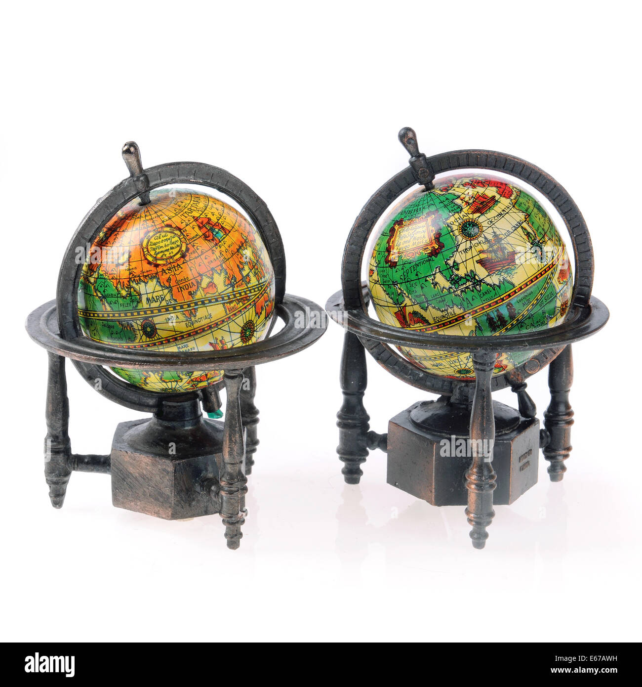 Zwei Spielzeug-Globen. Stockfoto