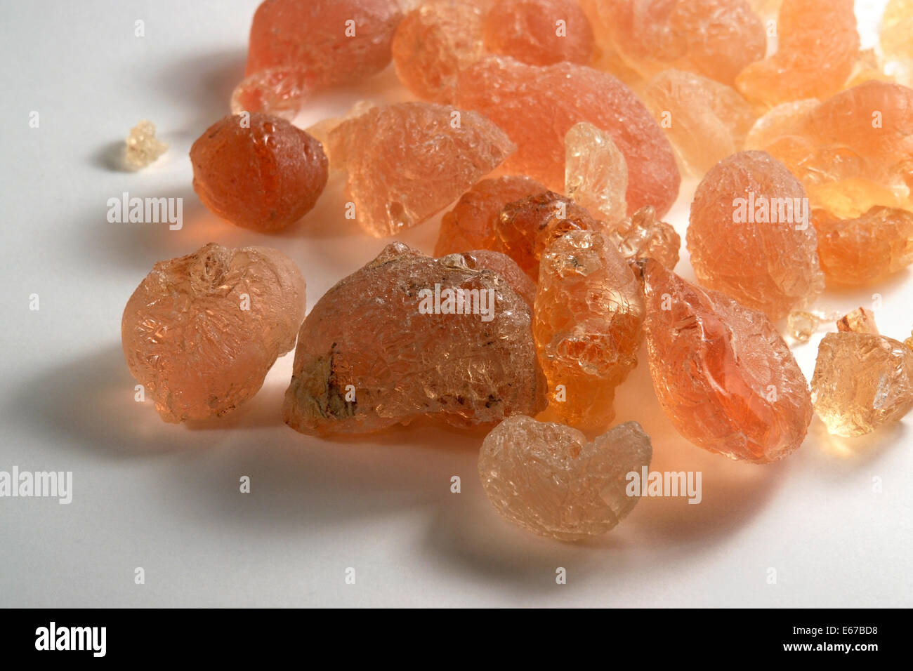 Gummiarabikum Stücke in Licht zurück Stockfoto