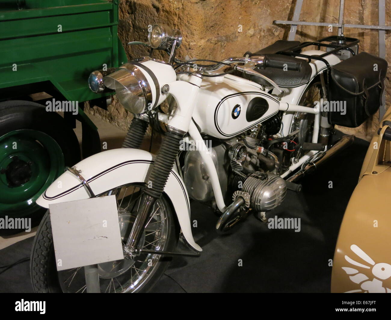 Bild des alten BMW-Motorrades, aufgenommen auf der 9. Ausstellung von klassischen Motorrädern in Chania, Crete, Griechenland. Stockfoto