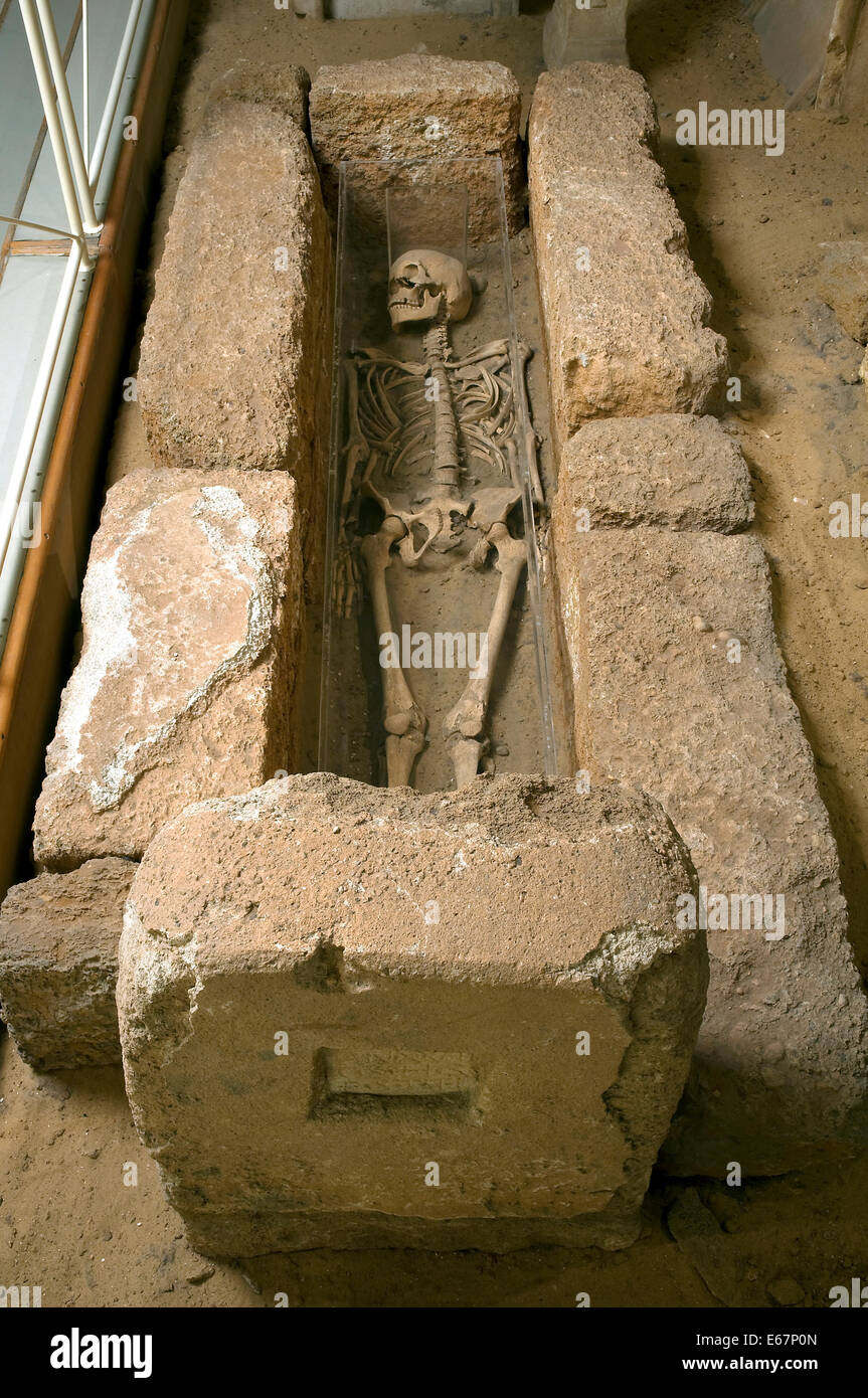 Römische Beerdigung Grab-ersten Jahrhundert, Cista Sillares, Landesmuseum, Cádiz, Region Andalusien, Spanien, Europa Stockfoto