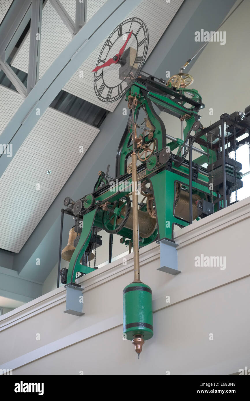 New Bern; NewBern; NC; North Carolina; Genealogie-Forschungsstelle; Seth Thomas; Uhr; Pendel; Zeit Stockfoto