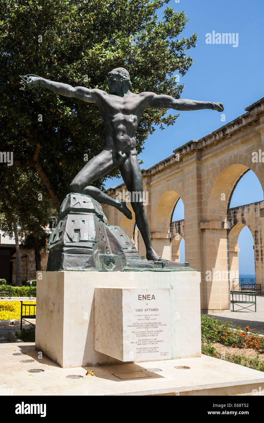 Die Statue von Enea von Ugo Attardi, Lower Barrakka Gardens, Valletta, Malta Stockfoto