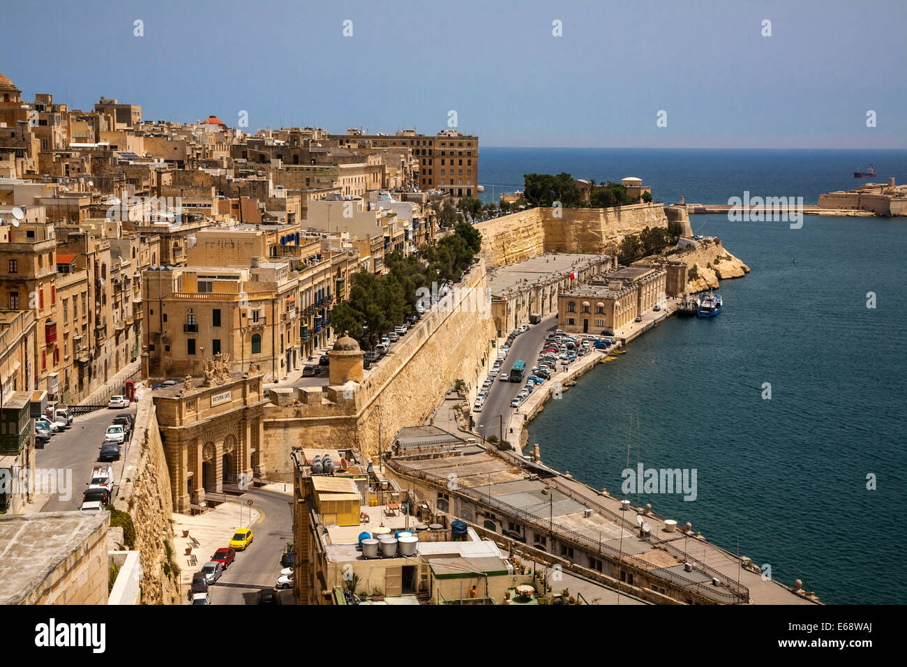 Valletta und den Grand Harbour von Upper Barracca Gardens, Malta. Stockfoto