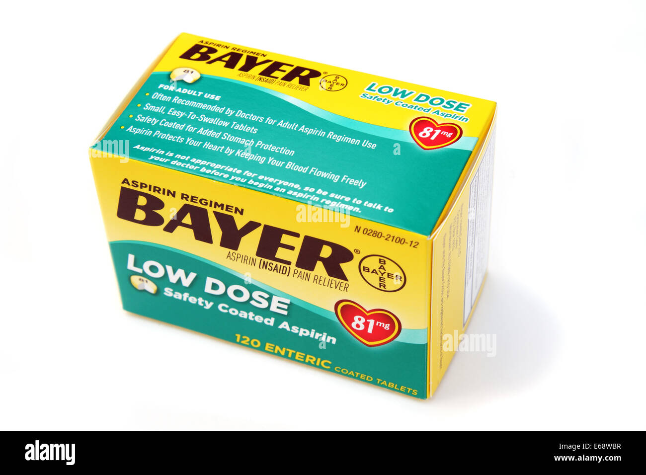 Karton mit niedrig dosiertem Bayer 81 mg aspirin Stockfoto