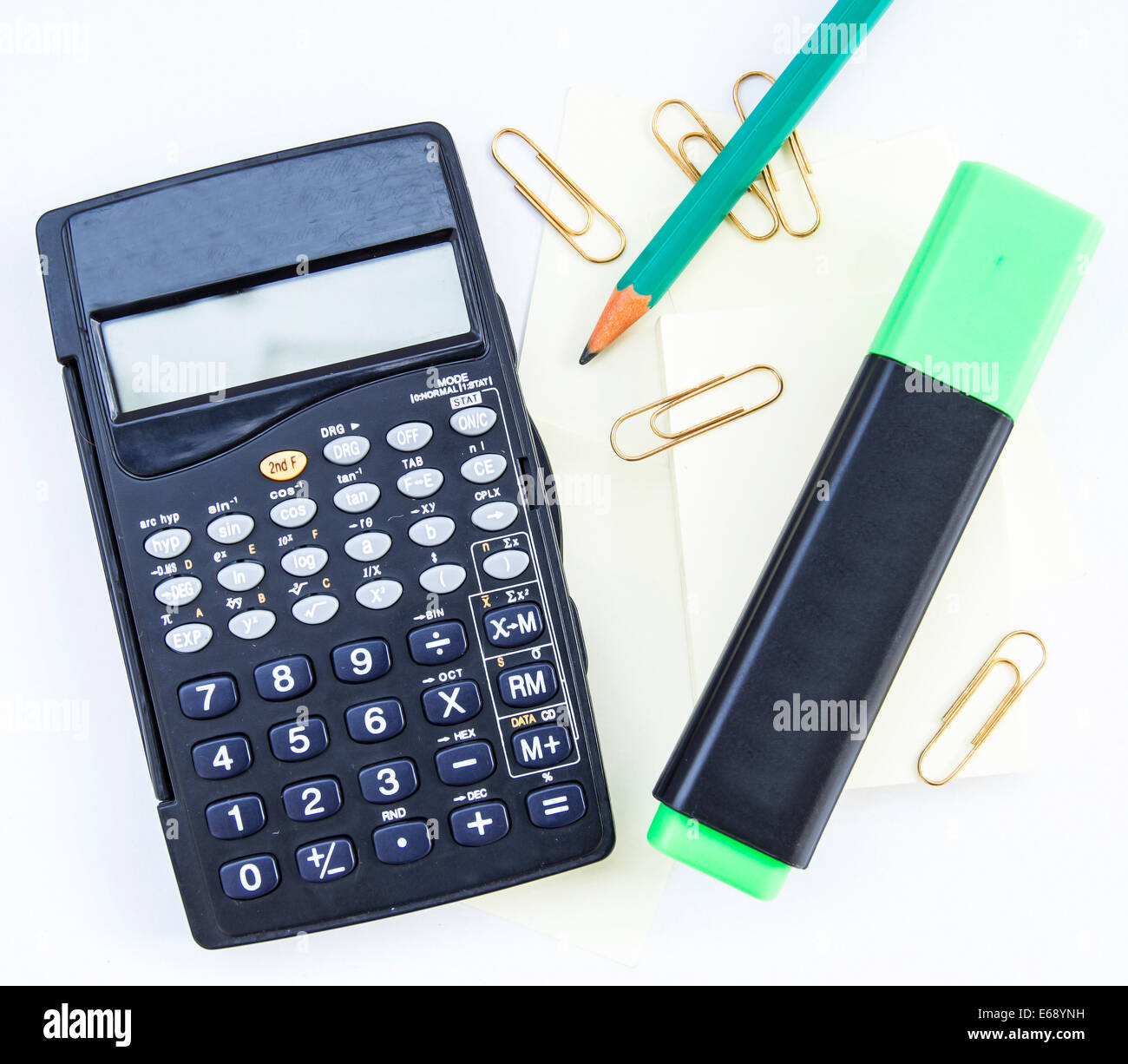 Taschenrechner und Bleistift Büro Stockfoto