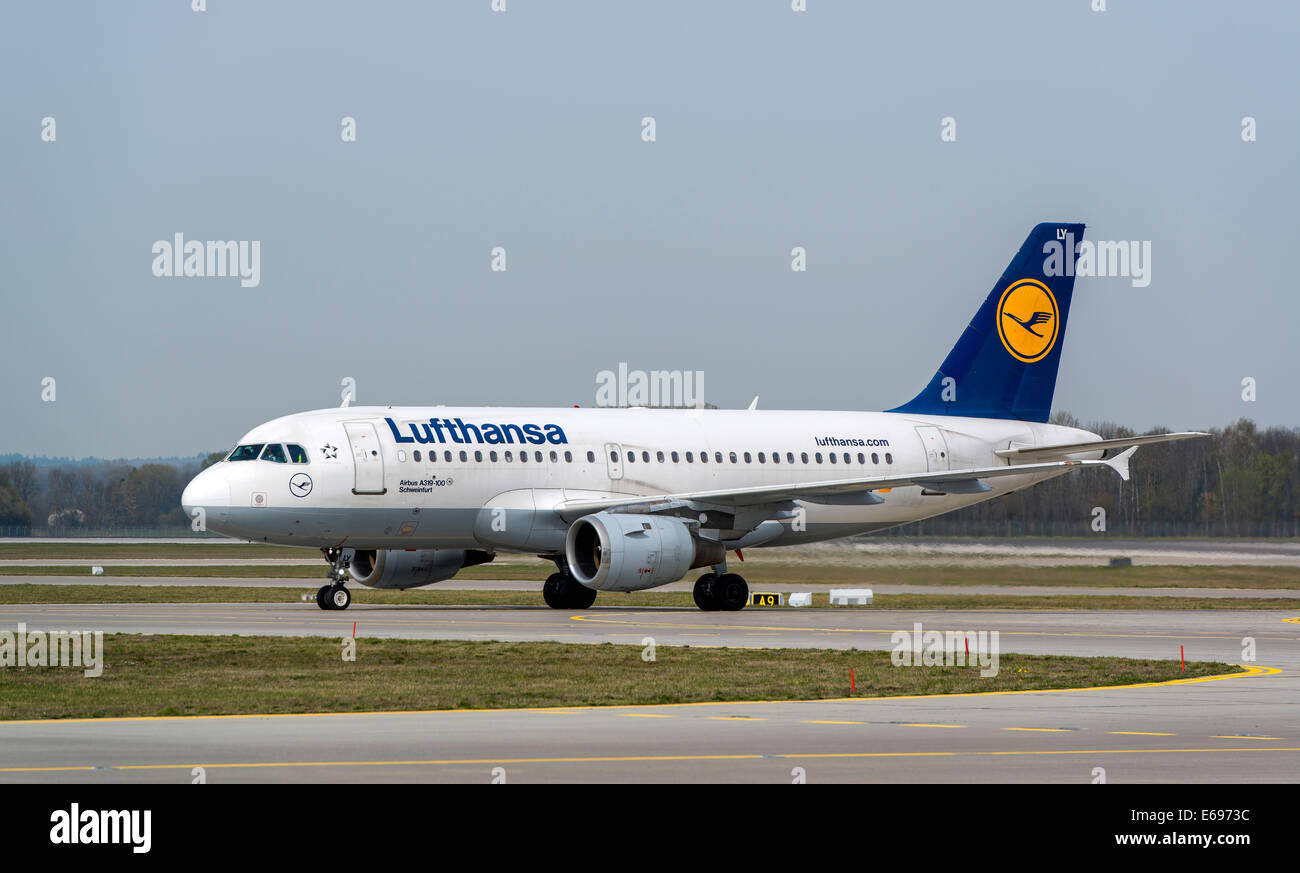 Airbus A319-100 "Schweinfurt" der Deutschen Lufthansa AG, Flughafen München, München, Upper Bavaria, Bayern, Deutschland Stockfoto