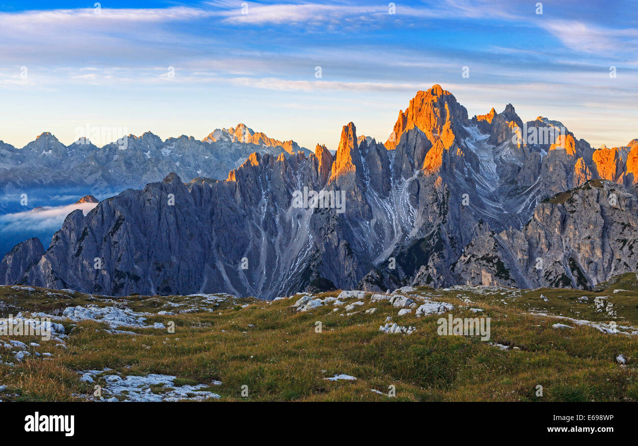 Cima Cadin im frühen Morgenlicht, Südtirol, Italien Stockfoto