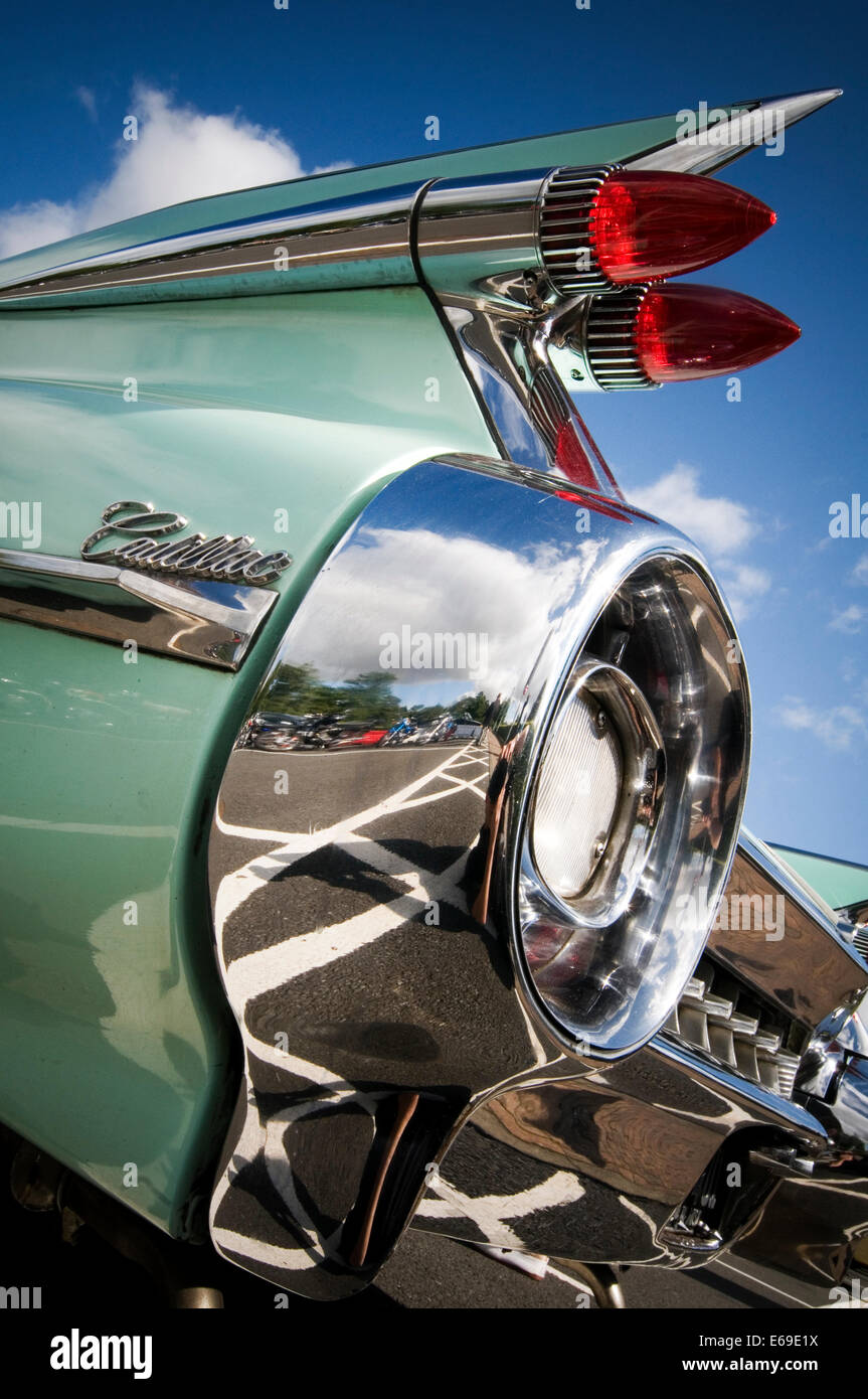 1959 Cadillac Schwanzflosse flossen caddy 59 riesige Chrom verchromt 50er amerikanisches Auto Autos Heckflosse Heckflossen extravagantes Design Jet-Zeitalter im Alter von Stockfoto
