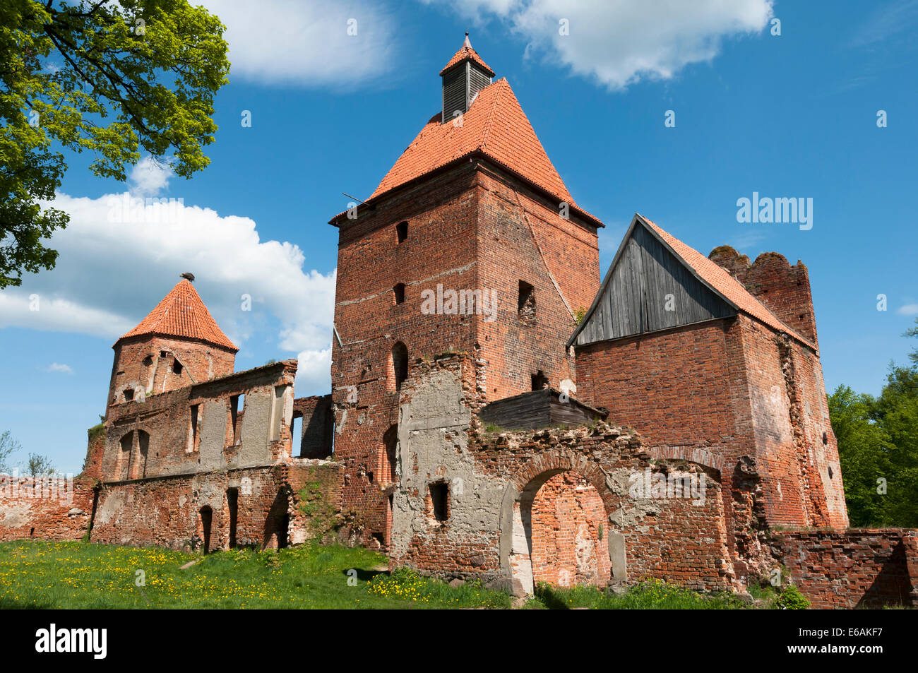 Ruinen der Kreuzritterburg in Szymbark, Woiwodschaft Ermland-Masuren, Polen Stockfoto