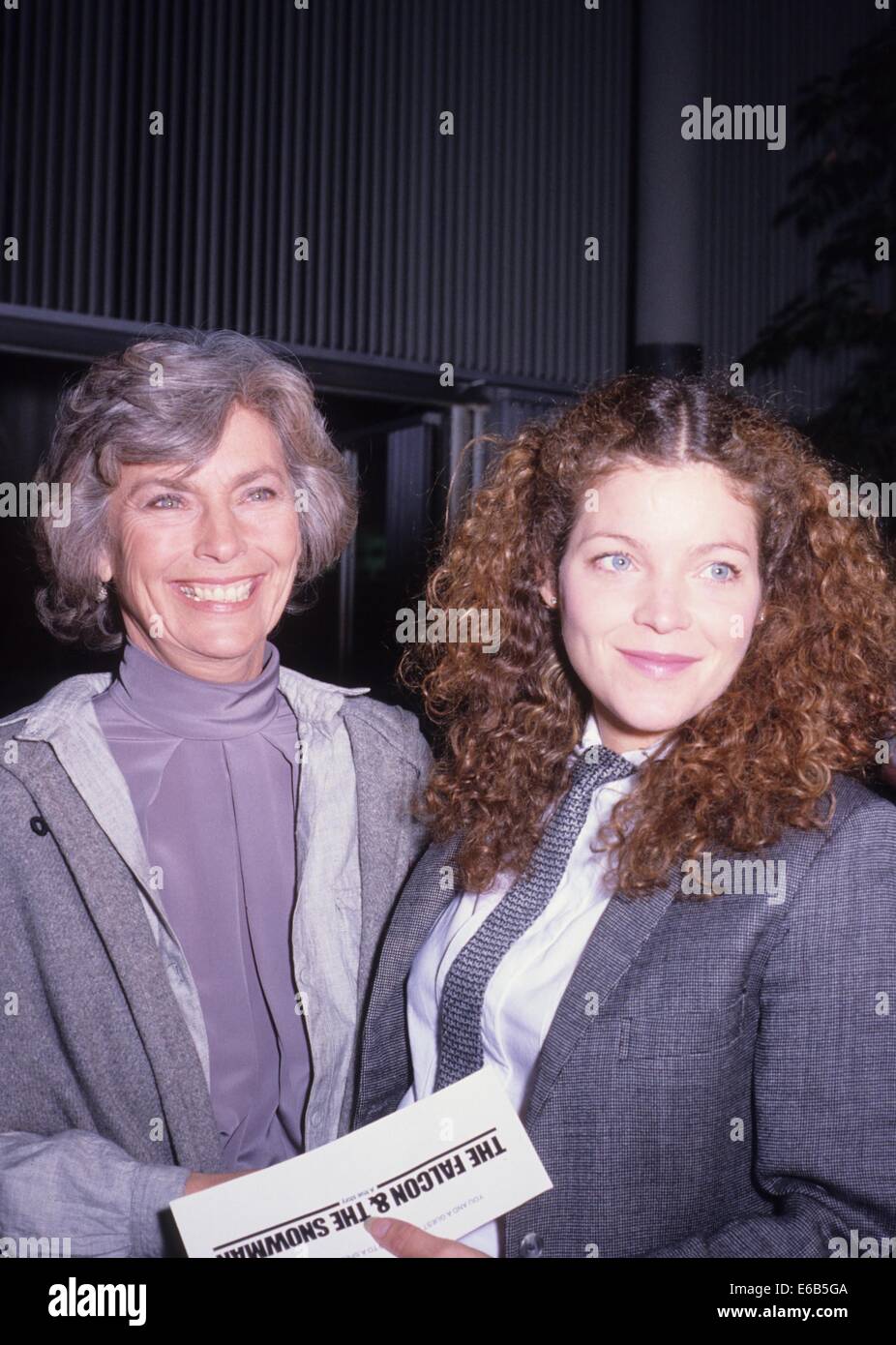 AMY IRVING mit Mutter Prunella Pointer.f0388. © Nate Cutler/Globe Fotos/ZUMA Draht/Alamy Live-Nachrichten Stockfoto