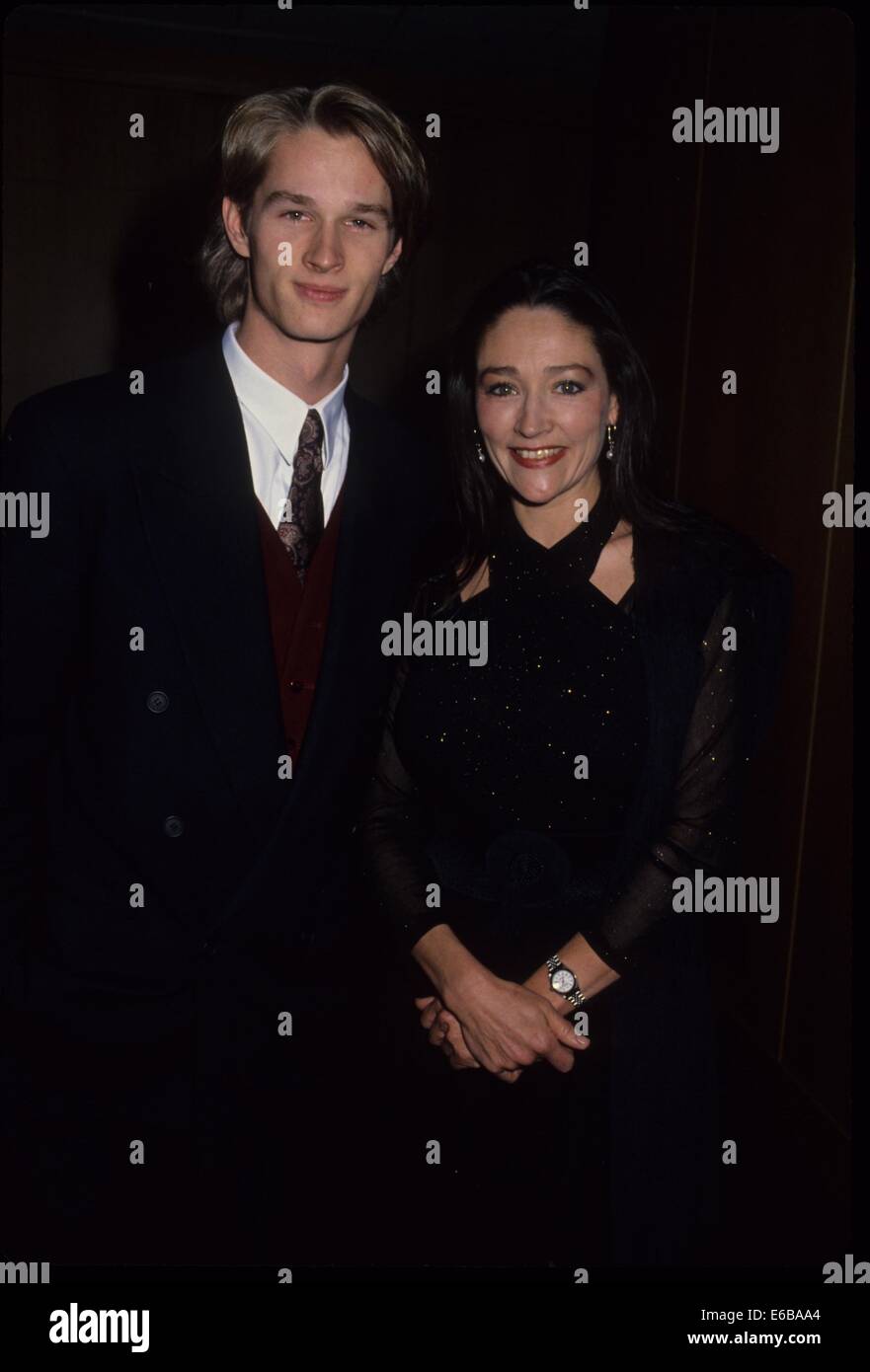 OLIVIA HUSSEY mit Sohn Alexander Gunther Martin 1992. (KreditBild