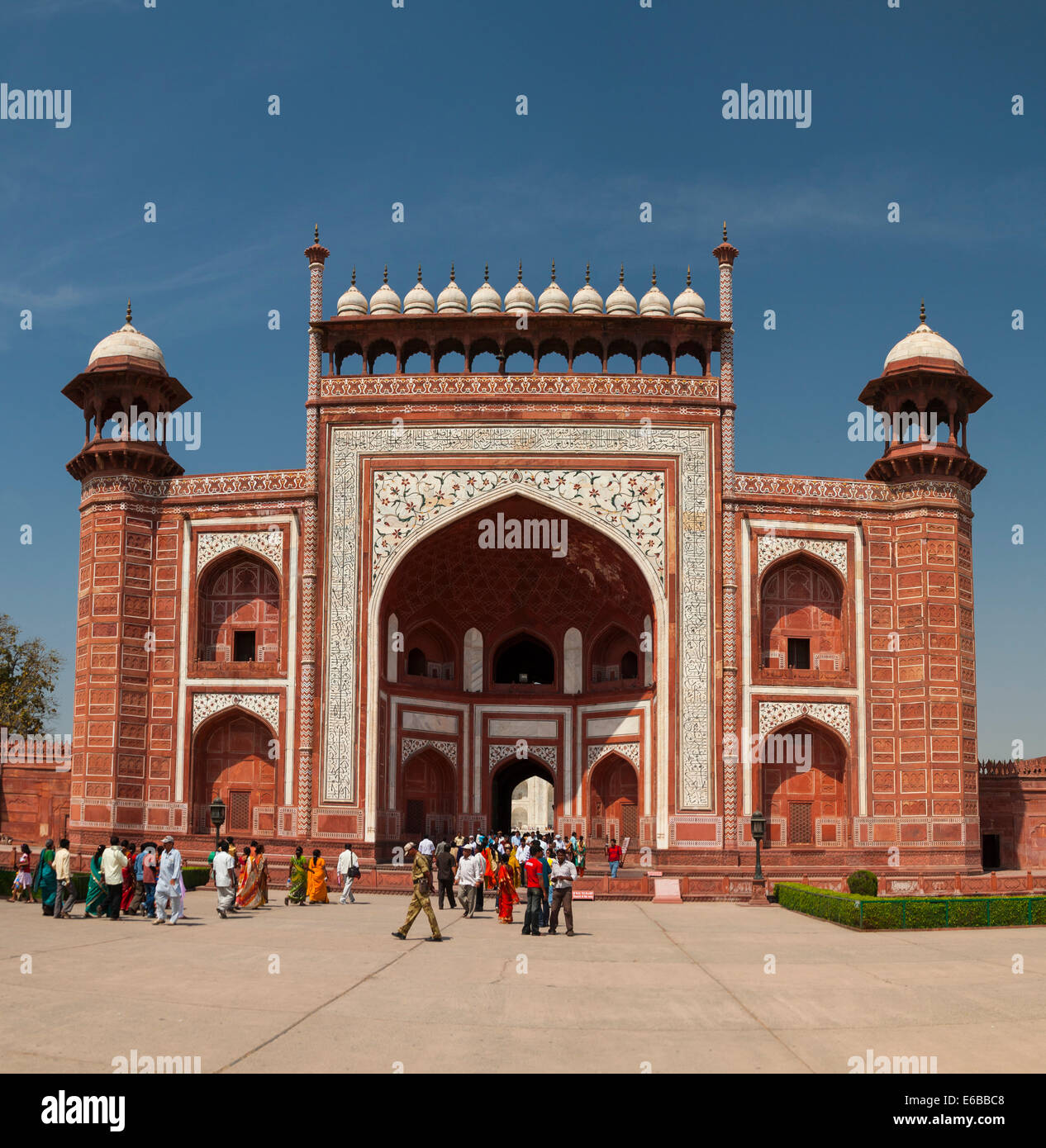 Asien, Indien. Taj Mahal Eingangstor, das königliche Tor. Stockfoto