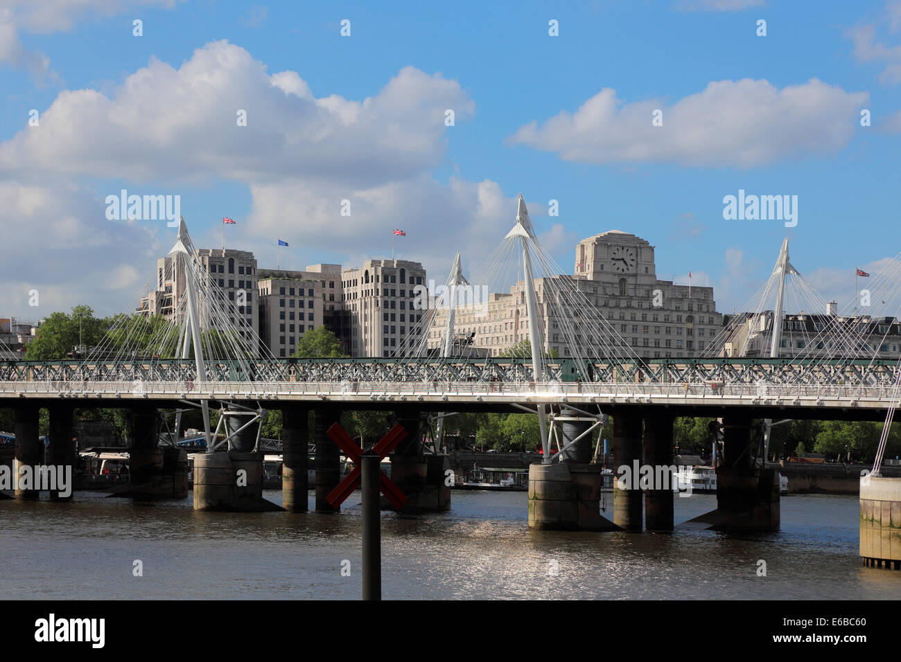 Großbritannien-Großbritannien-London-Hungerford-BridgeThemse-Thames Stockfoto