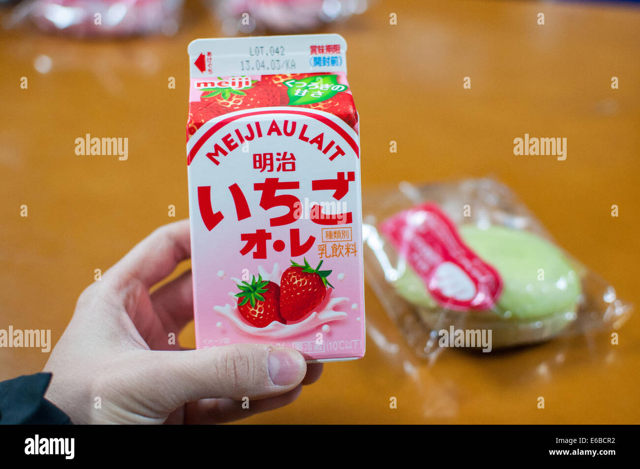 Meiji Ichigo Au Lait Erdbeer-Milchshake Stockfoto
