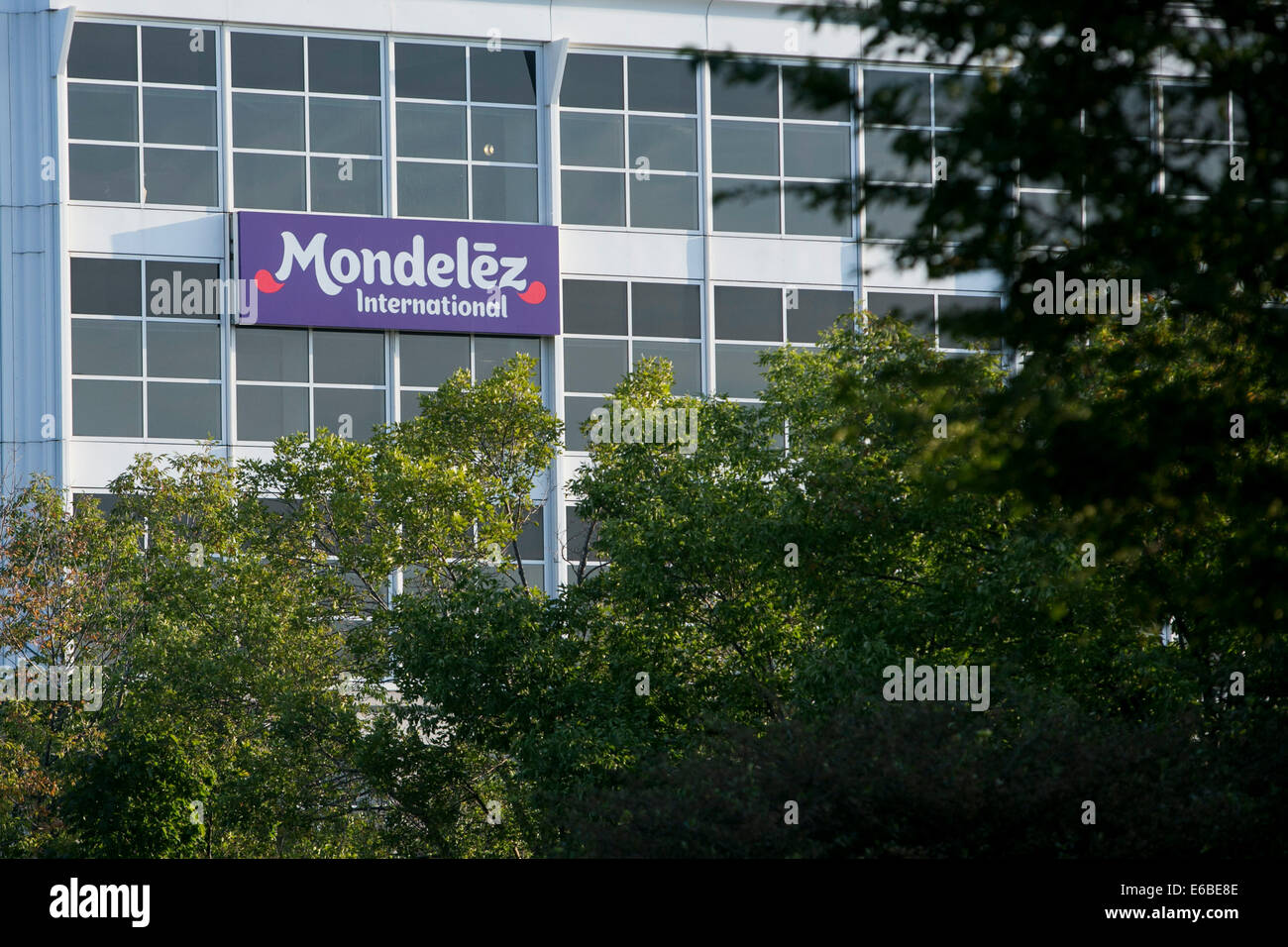 Der Hauptsitz von Mondelez International in Deerfield, Illinois. Stockfoto Der Hauptsitz von Mondelez International in Deerfield, Illinois. Stockfoto