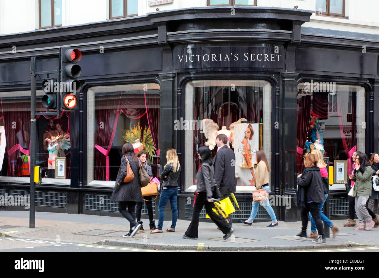 Großbritannien Großbritannien London New Bond Street Victoria´s Geheimnis Stockfoto