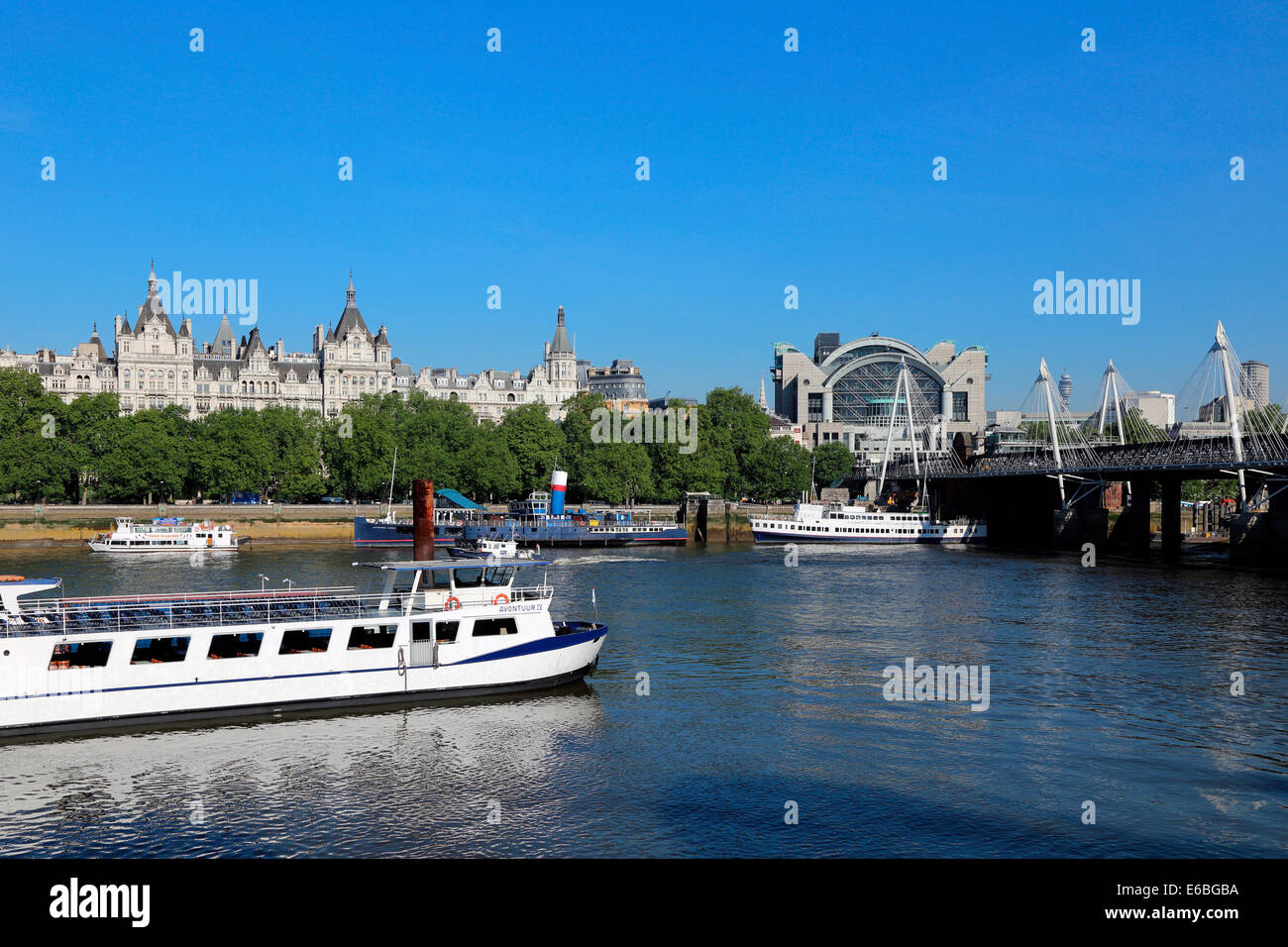 Großbritannien Great Britain London Stadt von Westminster Hungerford Bridge Themse Themse Stockfoto