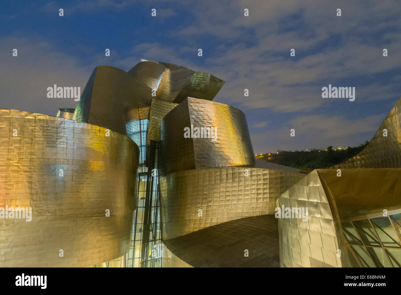 Das Guggenheim-Museum, entworfen von Frank Gehry, Bilbao, Vizcaya Provinz, Baskisches Land, Spanien Stockfoto